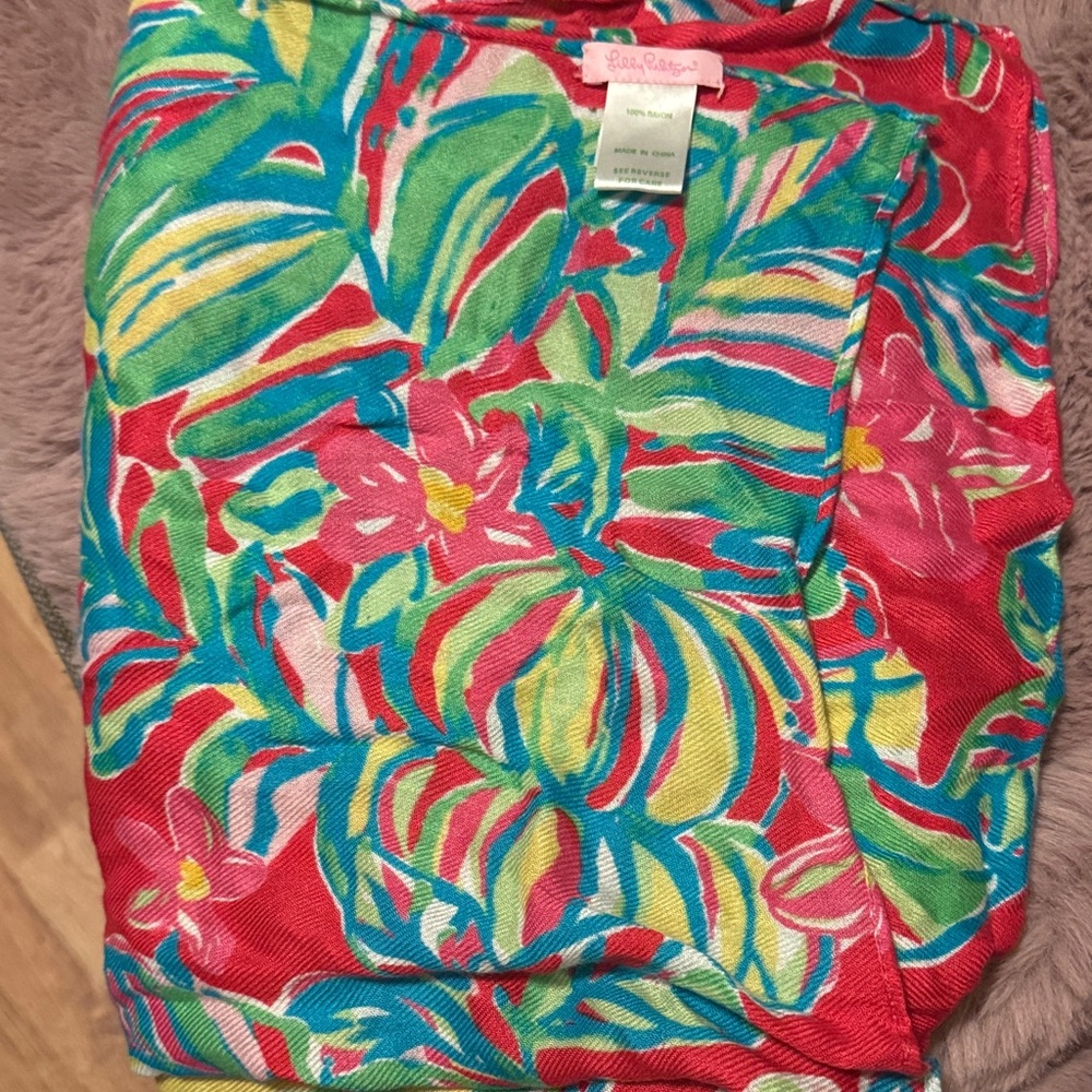 Lilly Pulitzer Women's Tropical Print scarf/beach wrap large -pink and Green